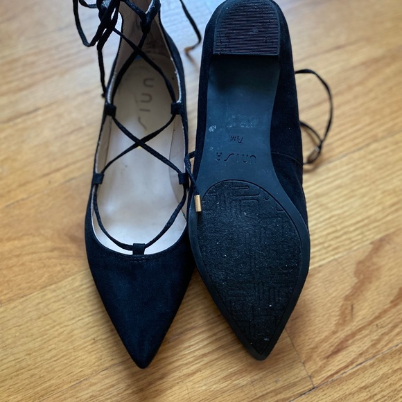 Flats - Picture 3 of 5